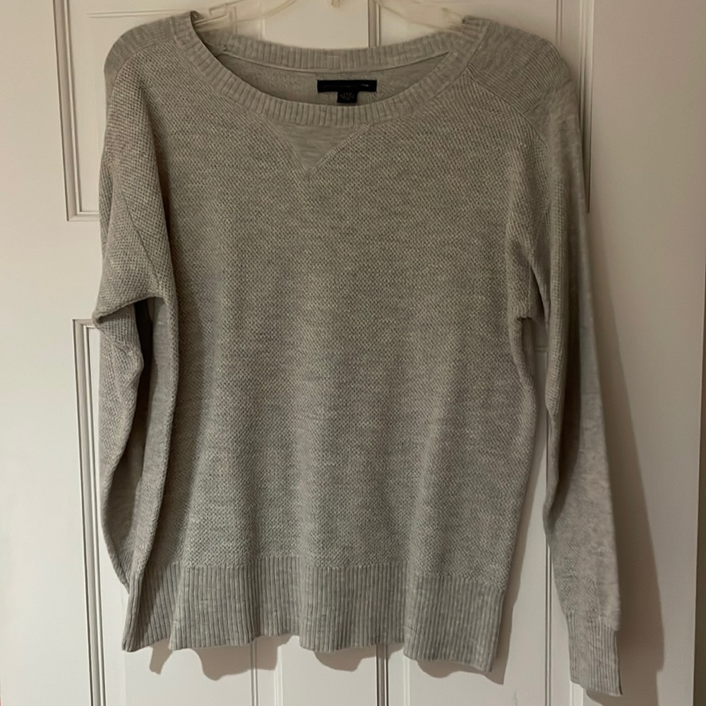 American Eagle Outfitters Gray Waffle Knit Light Sweater in size small